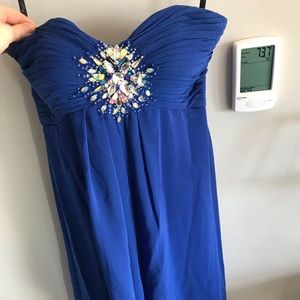 Short, Strapless Prom Dress